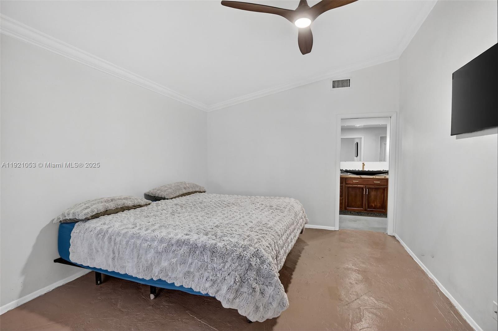 COUNTRY ISLES - Residential