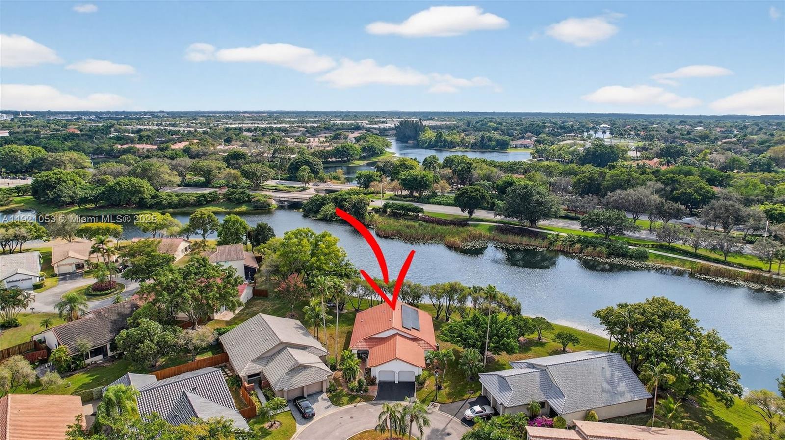 COUNTRY ISLES - Residential