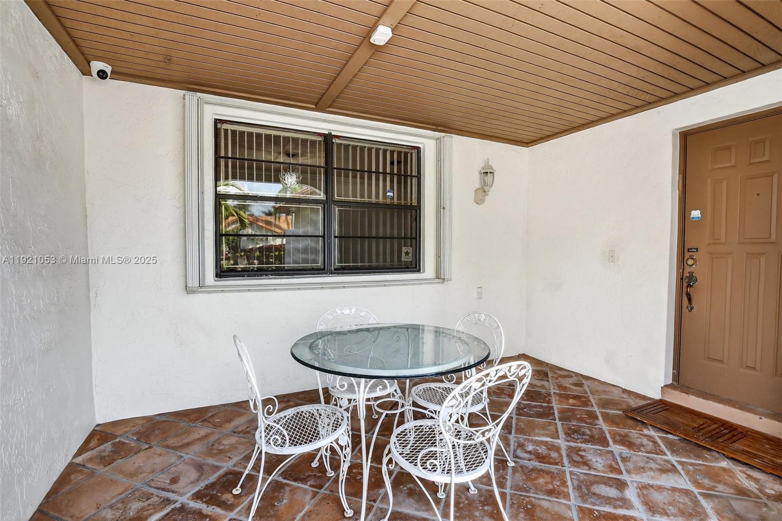 COUNTRY ISLES - Residential