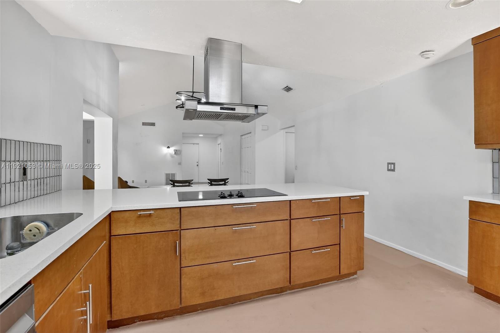 COUNTRY ISLES - Residential