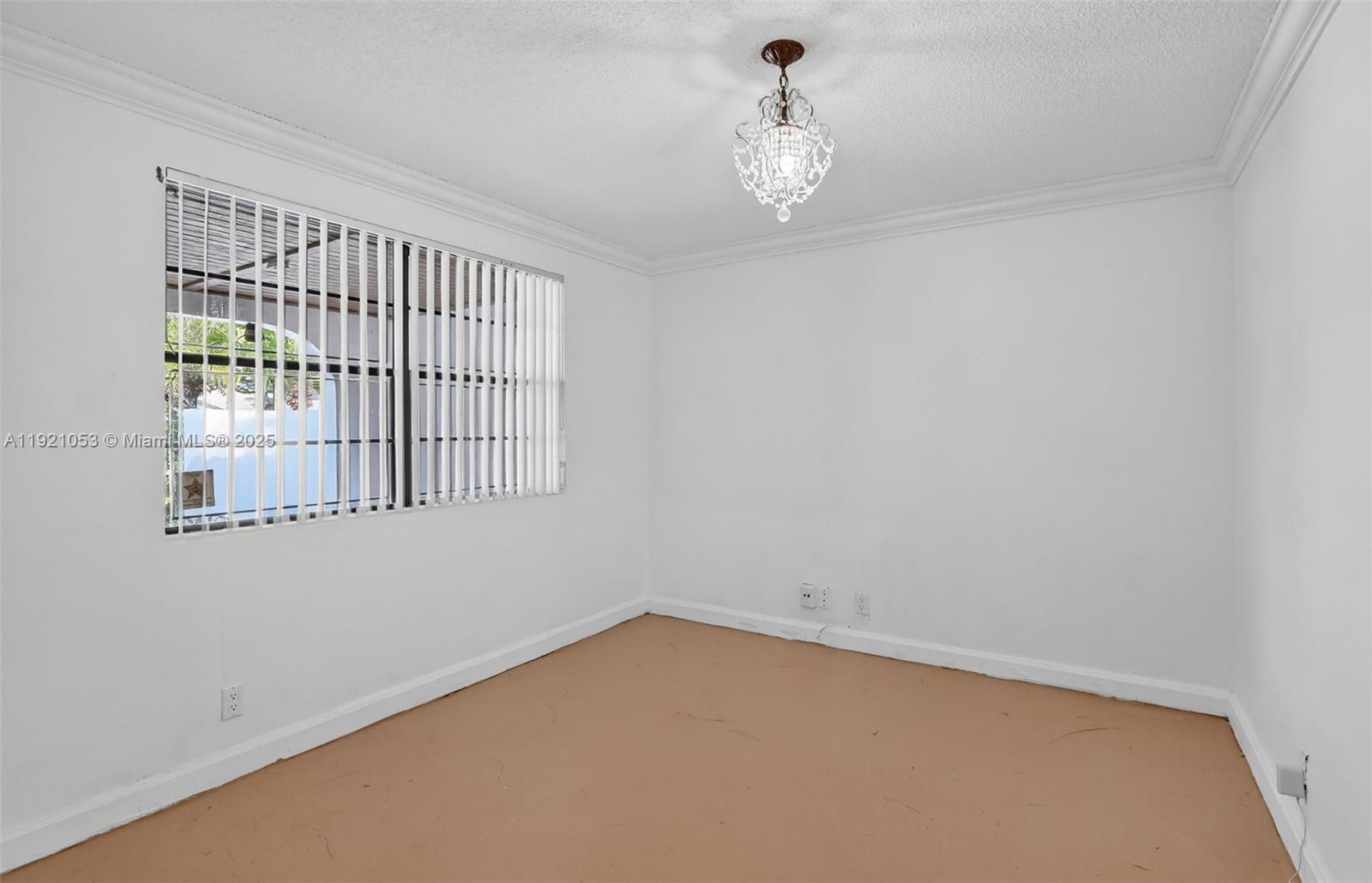 COUNTRY ISLES - Residential