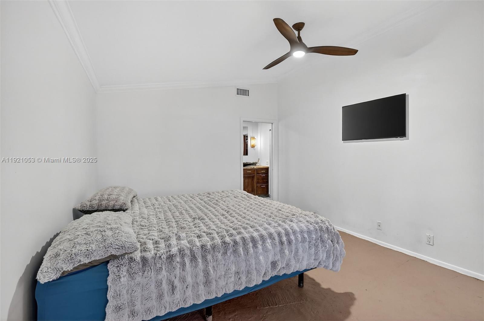 COUNTRY ISLES - Residential