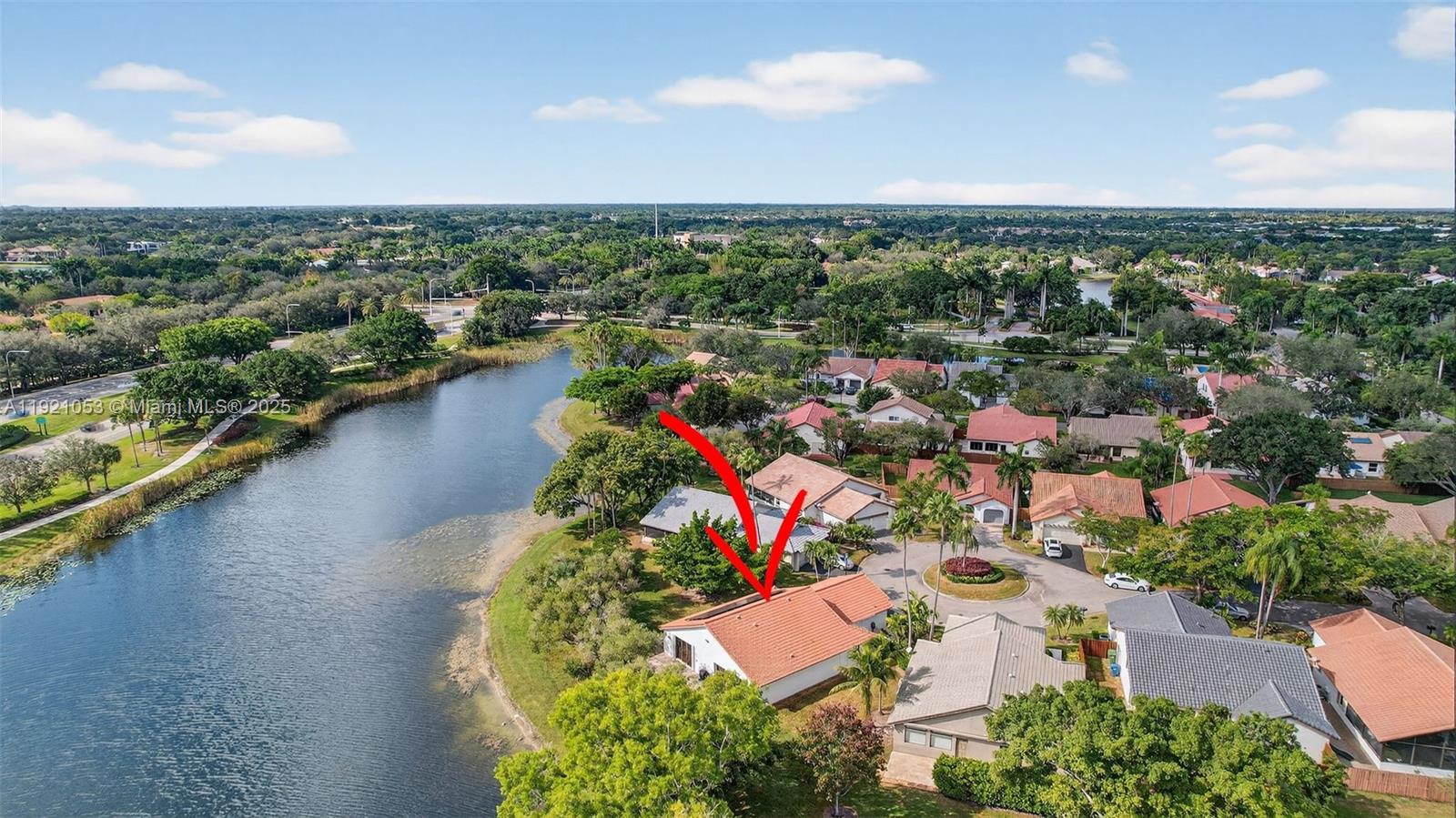 COUNTRY ISLES - Residential