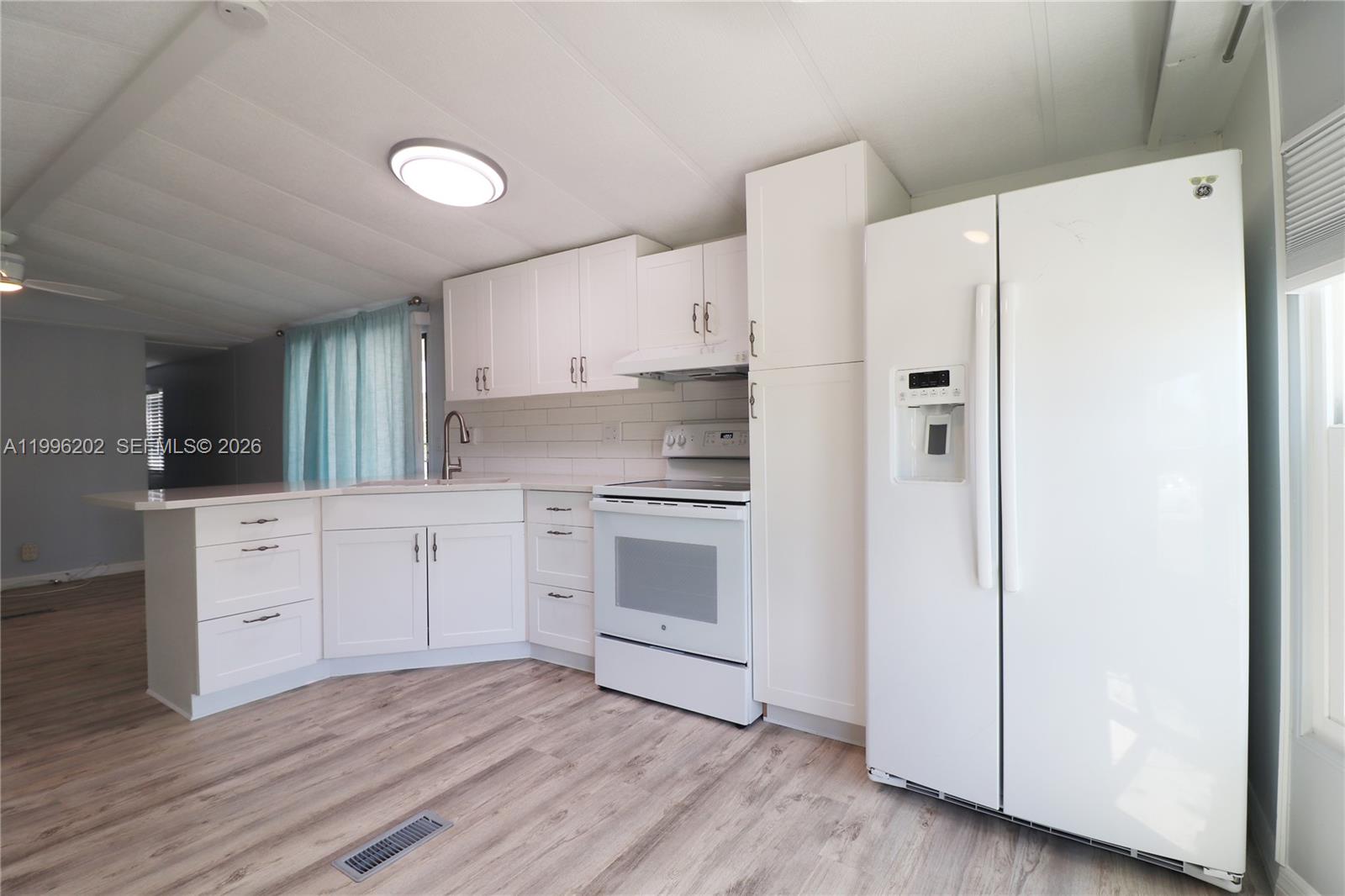 WEST WINDS - Residential