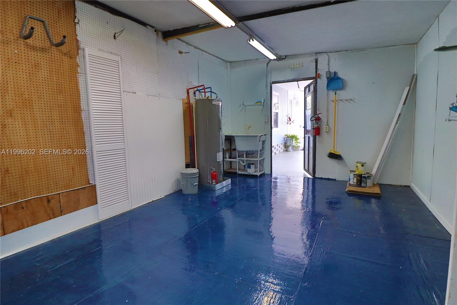 WEST WINDS - Residential