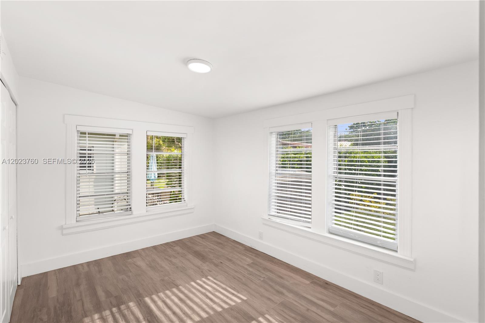 TAMIAMI PLACE PLAN 1 - Residential