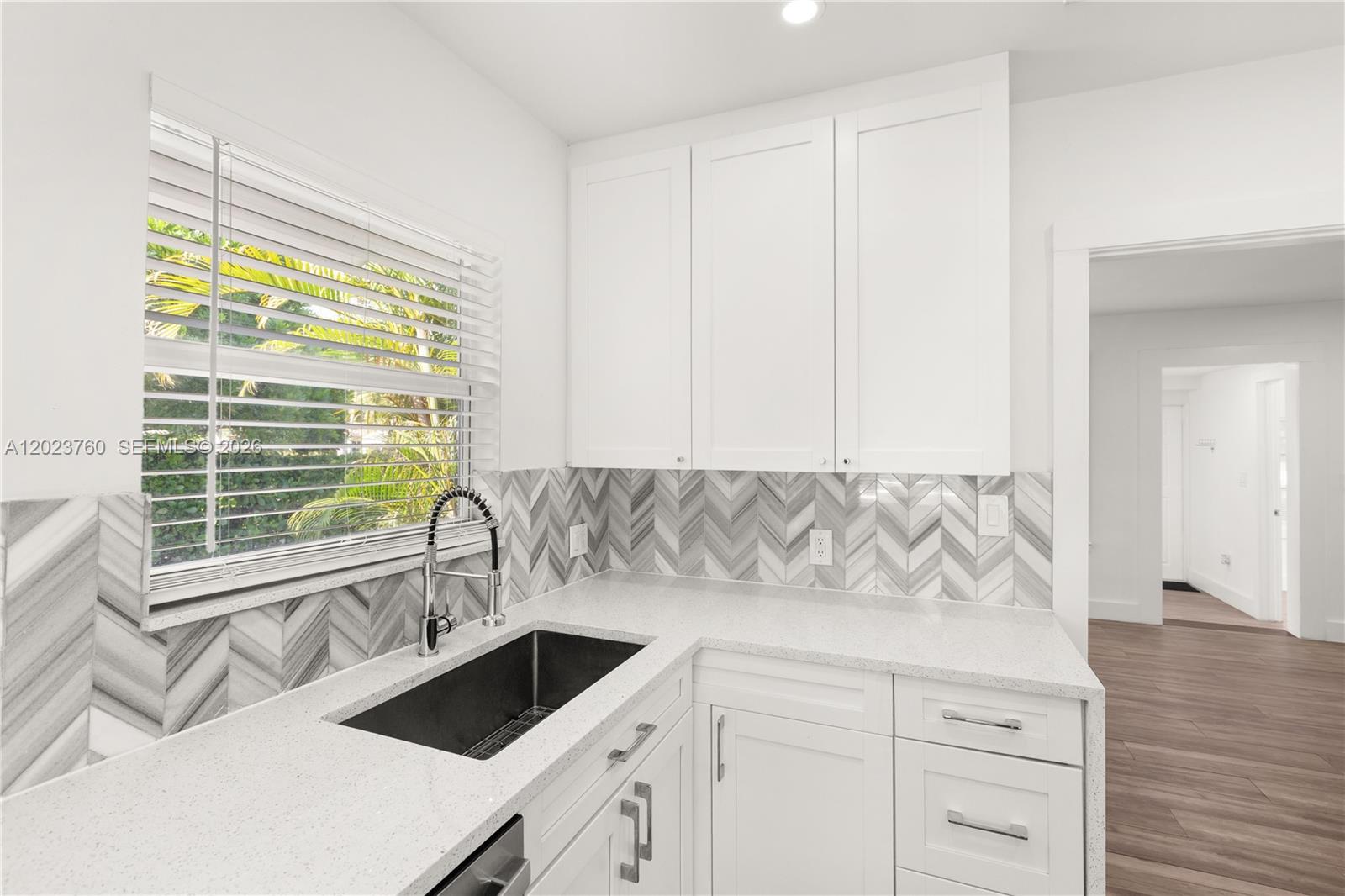 TAMIAMI PLACE PLAN 1 - Residential
