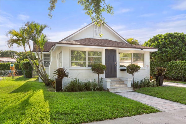 900 TANGIER ST, CORAL GABLES, FL 33134 - Image 4726a415f75b7df4a76d2d8fd32a911d/2574766809