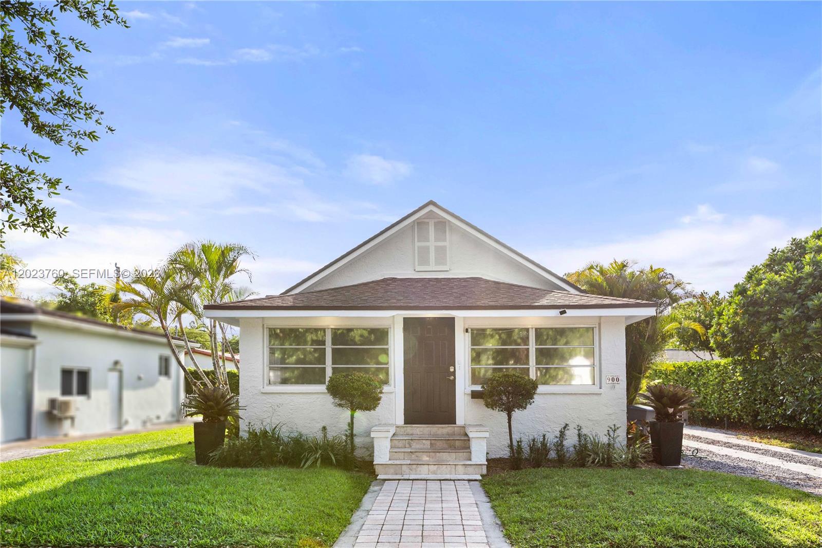 TAMIAMI PLACE PLAN 1 - Residential