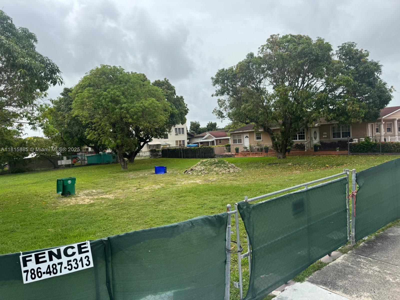 GLENROYAL SUB - Land