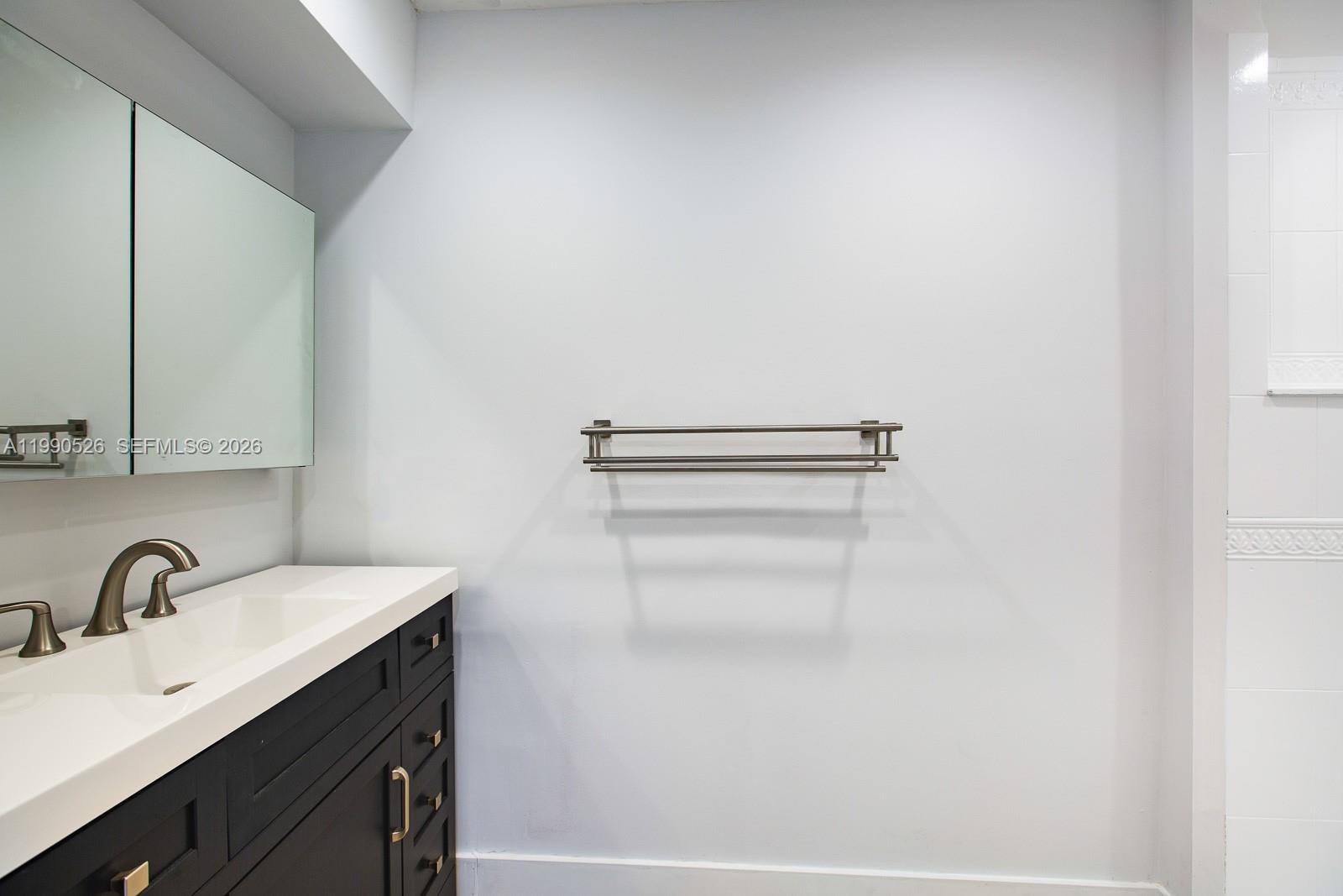 CREEKSIDE VILLAS SEC1 - Residential