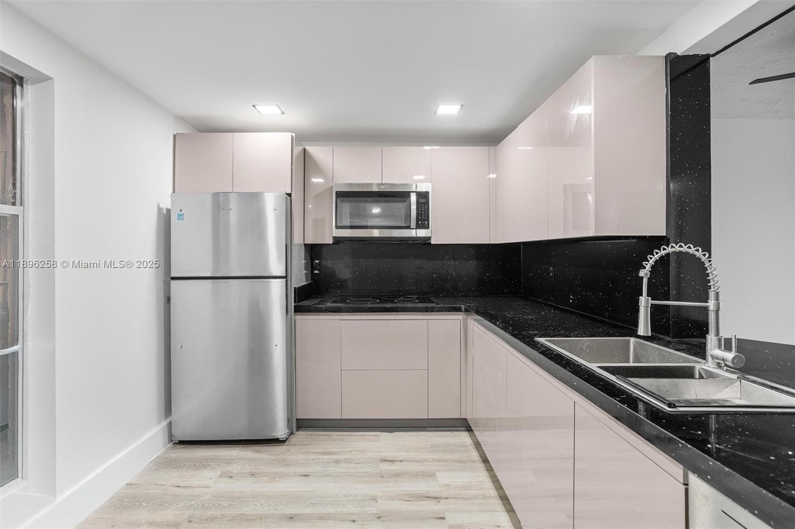 SOMERSET NO SIX CONDO - Residential