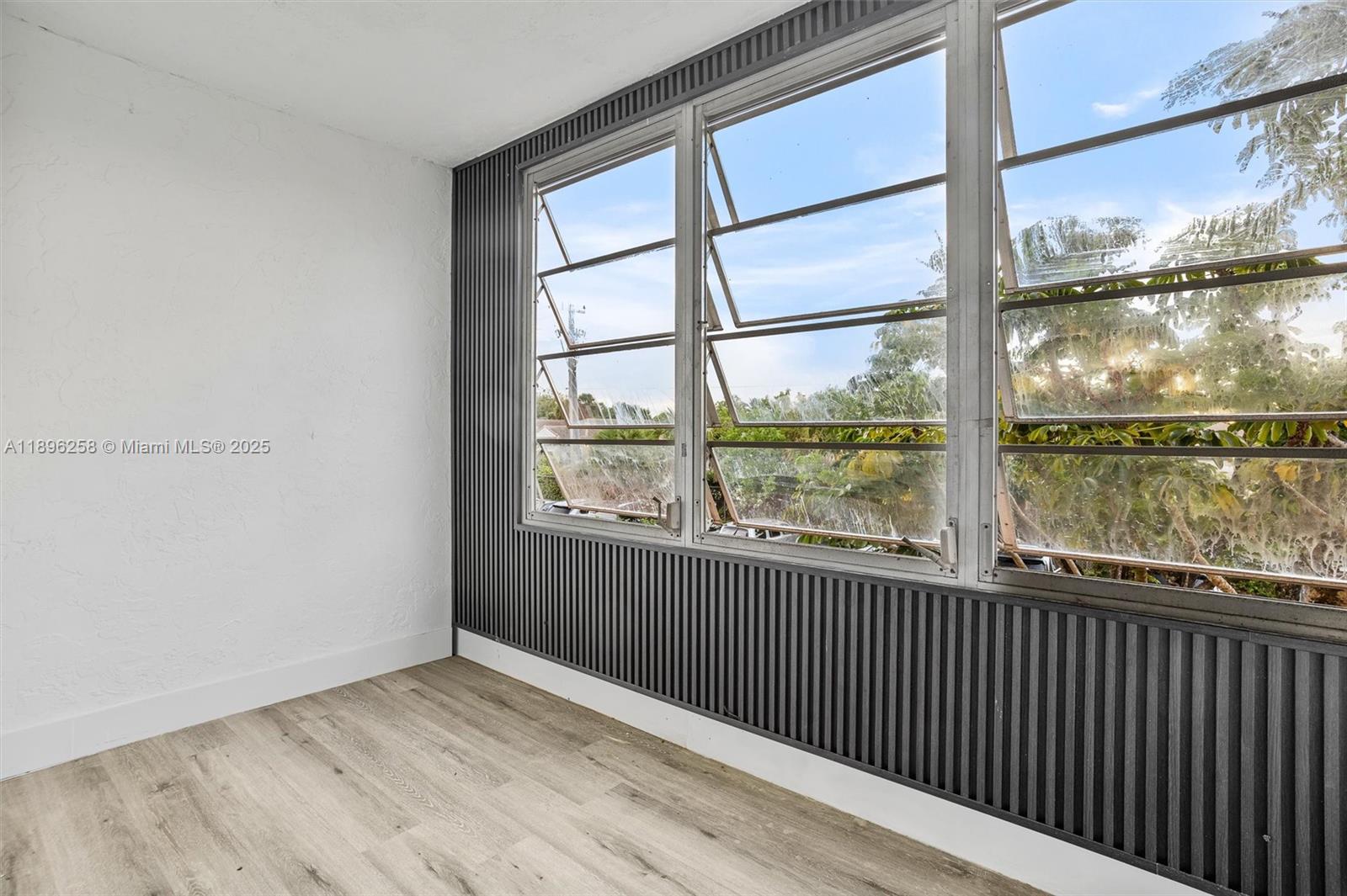 SOMERSET NO SIX CONDO - Residential