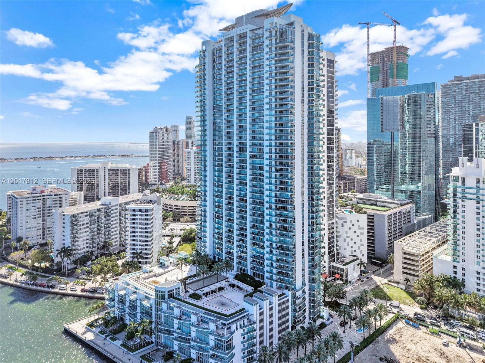 JADE RESIDENCES - Residential