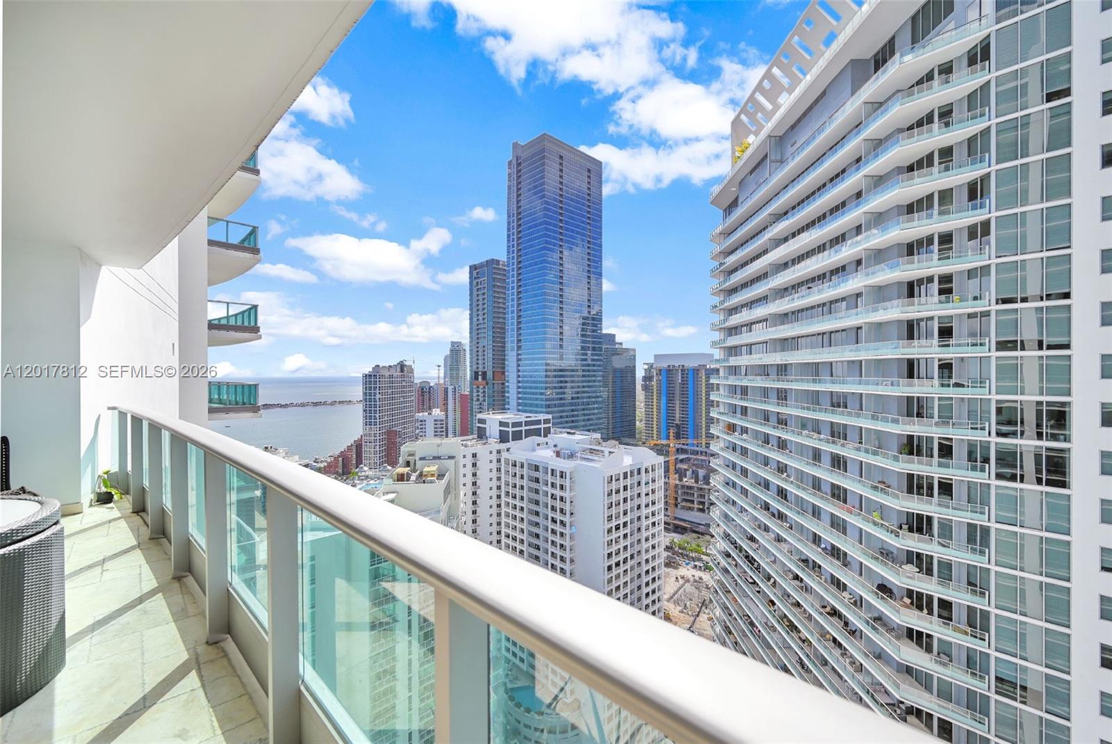 JADE RESIDENCES - Residential