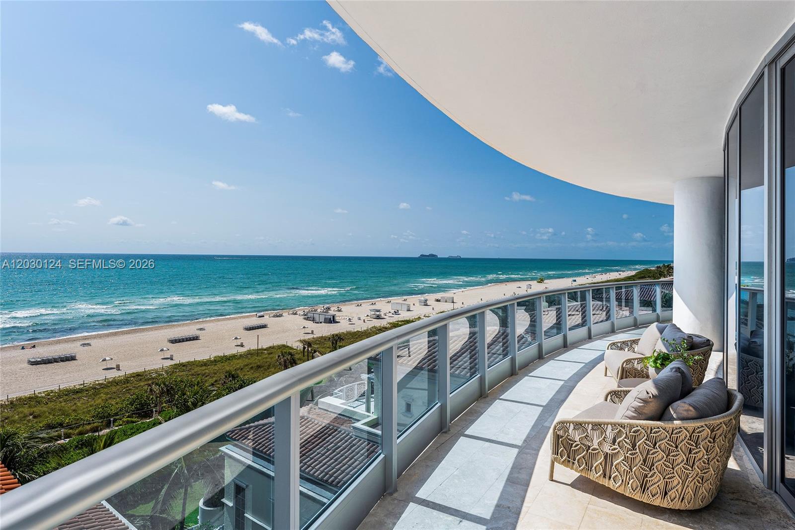5959 Collins Ave 807