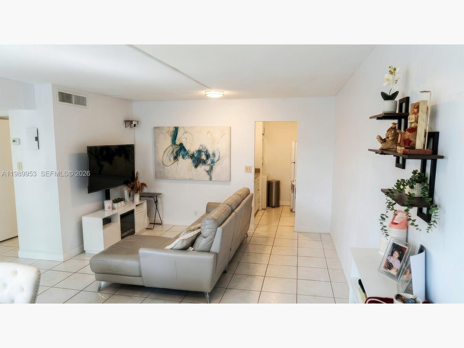 ORANGE TREE OF CORAL SPRI - Residential