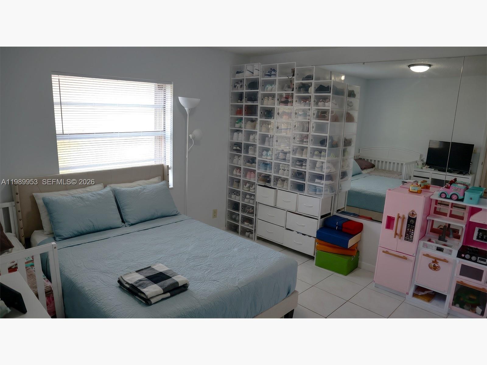 ORANGE TREE OF CORAL SPRI - Residential