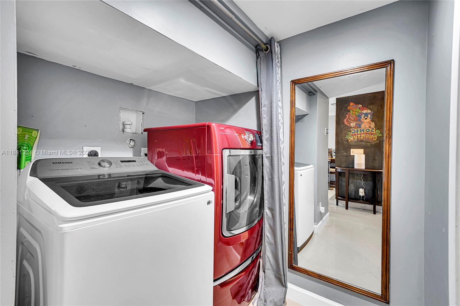 CHAPEL TRAIL II - Residential