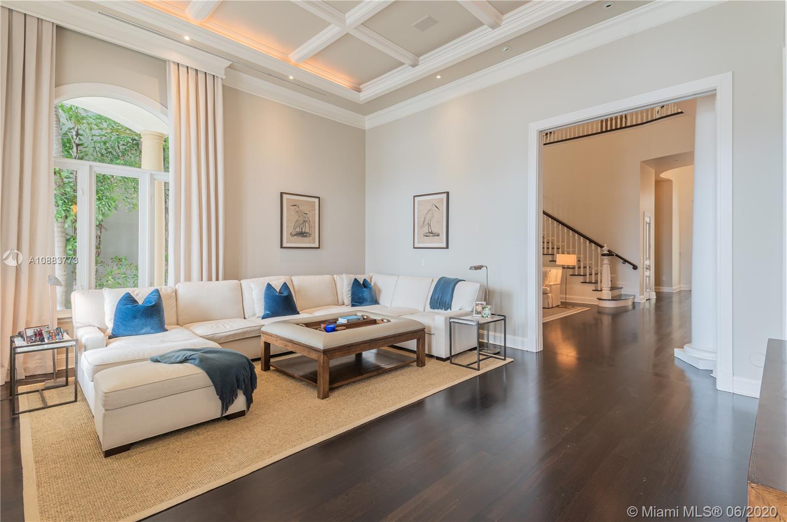 ISLAND ESTATES - Residential