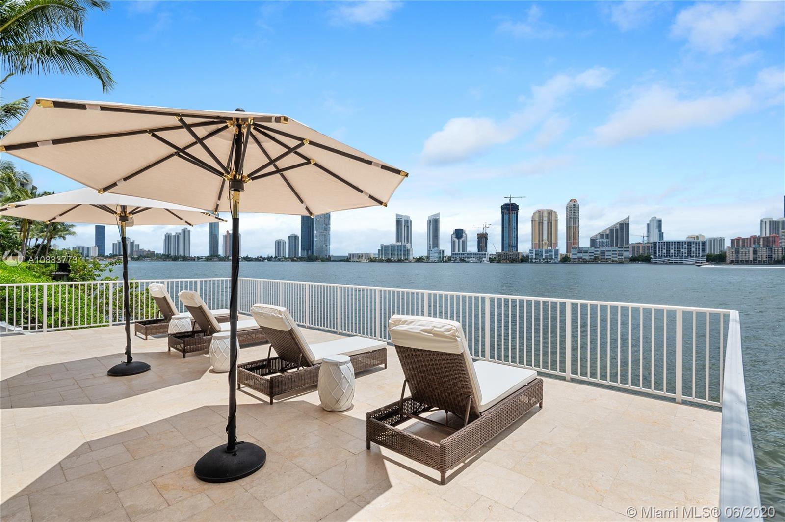 ISLAND ESTATES - Residential