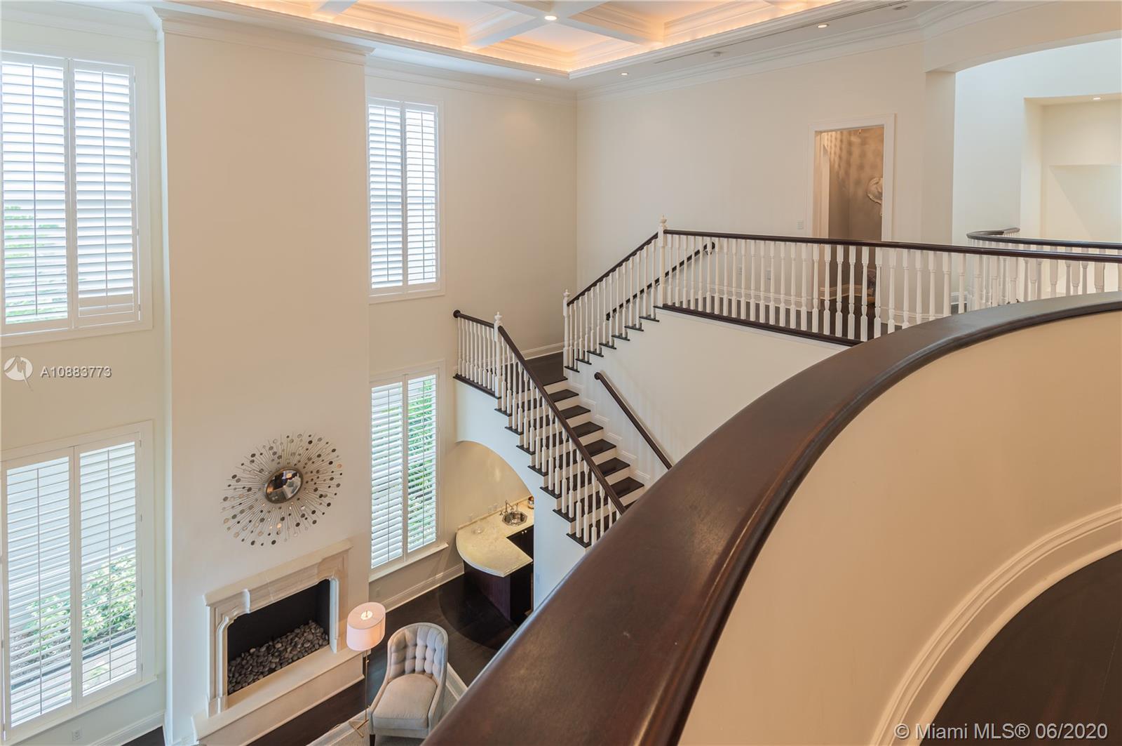 ISLAND ESTATES - Residential