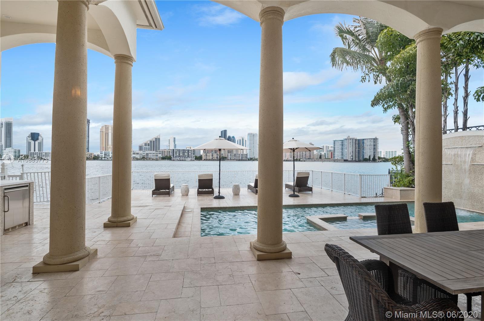 ISLAND ESTATES - Residential