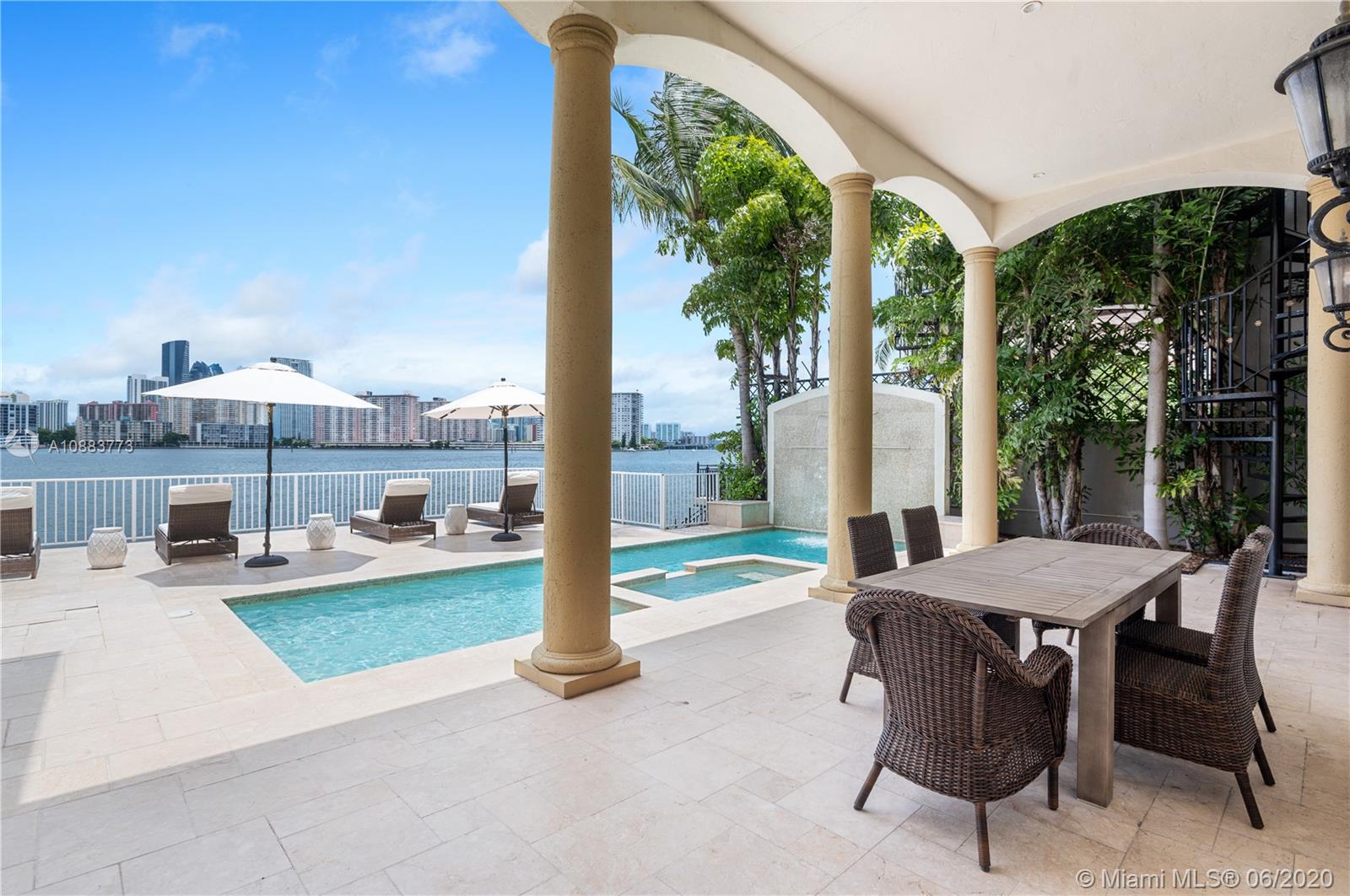 ISLAND ESTATES - Residential