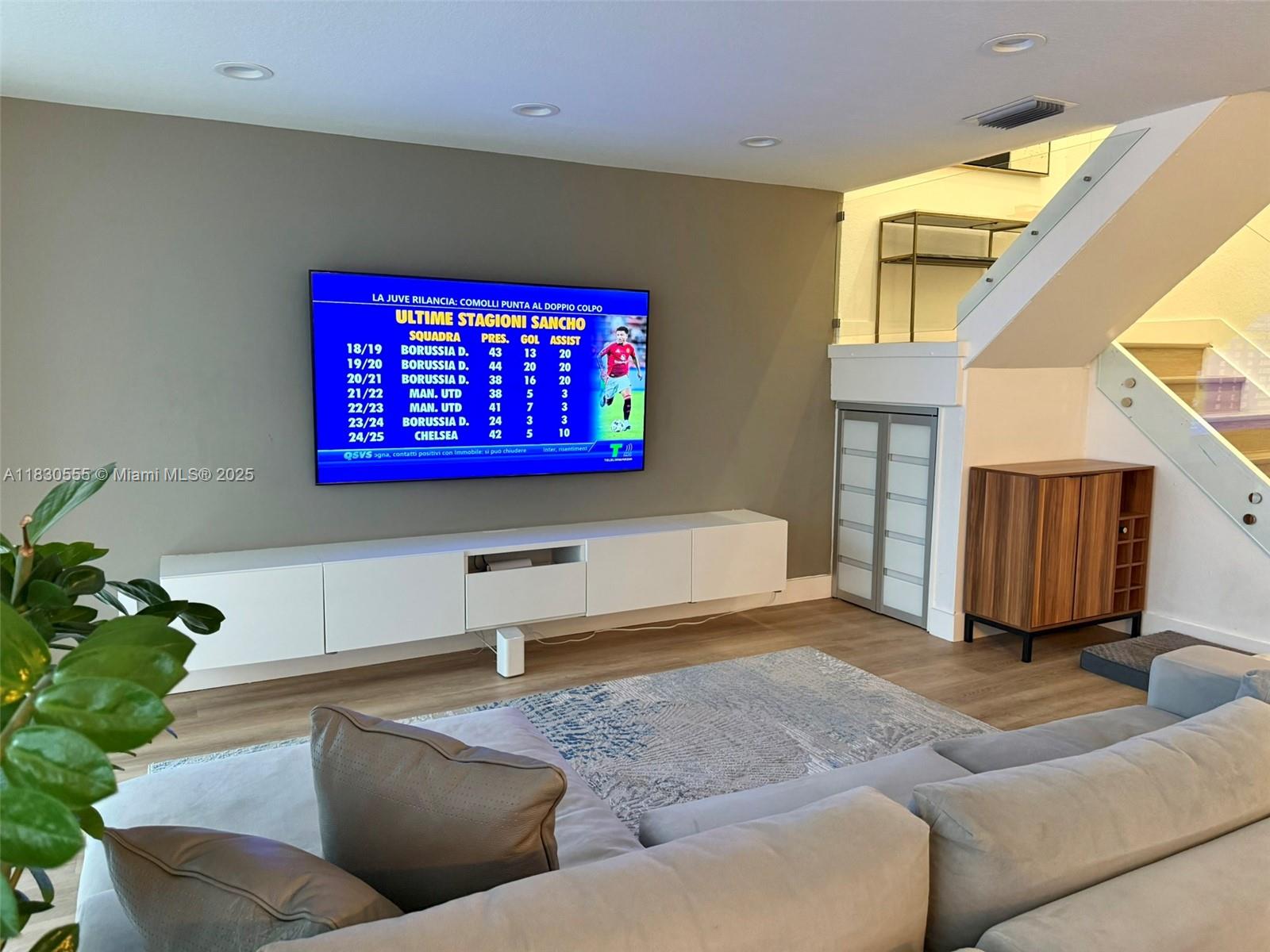 DORAL ISLES ANTIGUA - Residential Lease