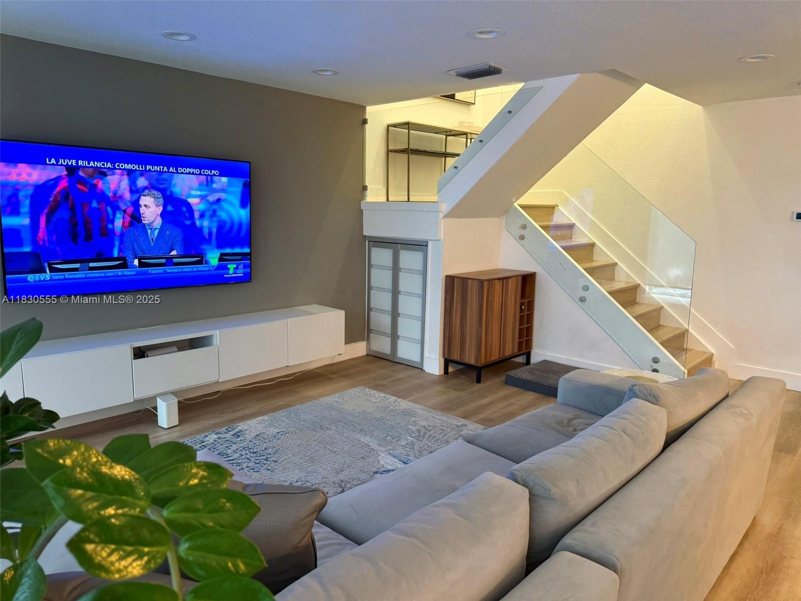 DORAL ISLES ANTIGUA - Residential Lease