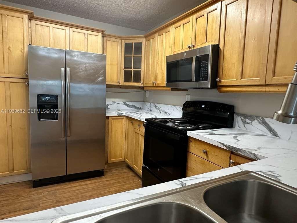 Miramar Club #6 Condo - Residential