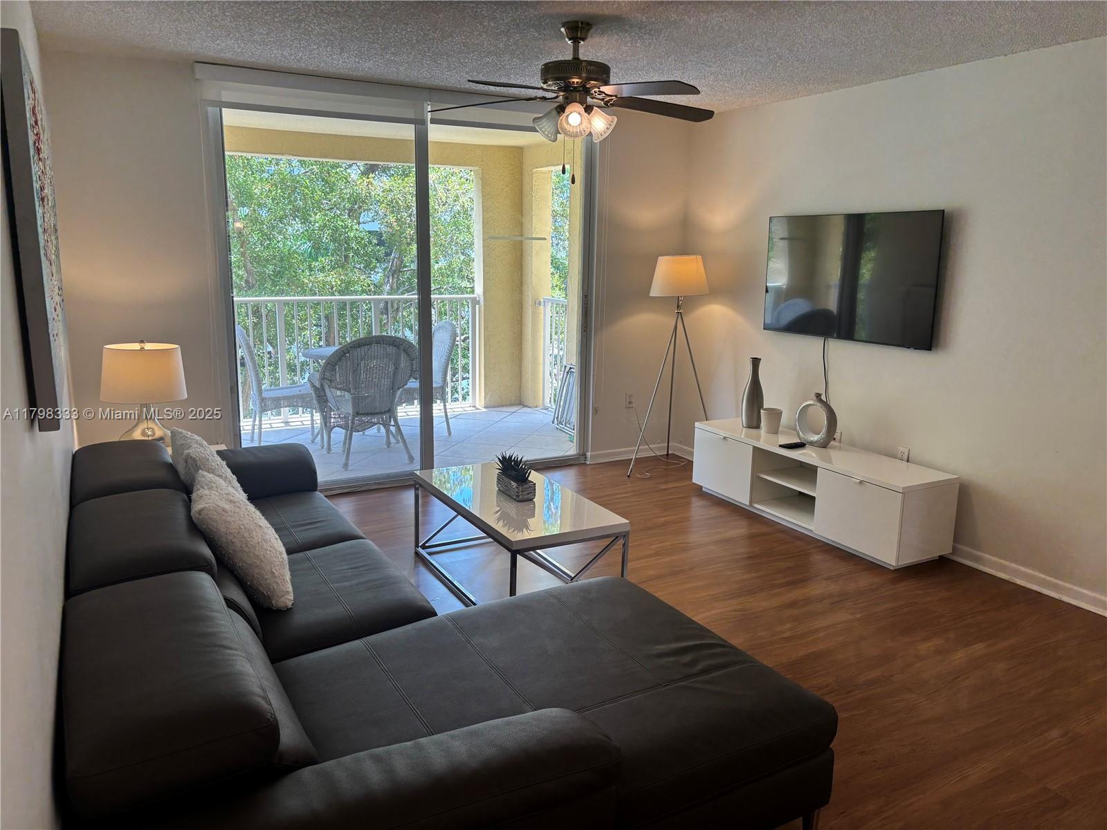 Rental Property at 19501 E Country Club Dr 9506, Aventura, Miami-Dade County, Florida - Bedrooms: 2 
Bathrooms: 2  - $3,100 MO.