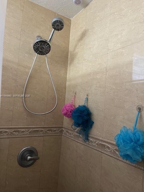 MANGO HILL CONDO NO 4 - Residential