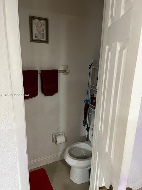 MANGO HILL CONDO NO 4 - Residential