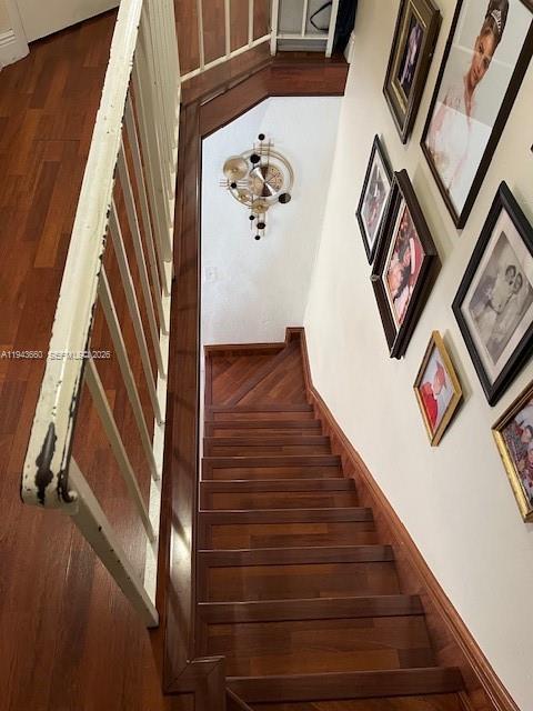 MANGO HILL CONDO NO 4 - Residential