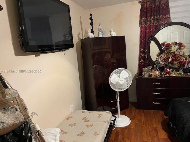 MANGO HILL CONDO NO 4 - Residential