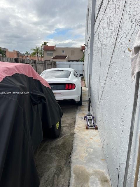 MANGO HILL CONDO NO 4 - Residential