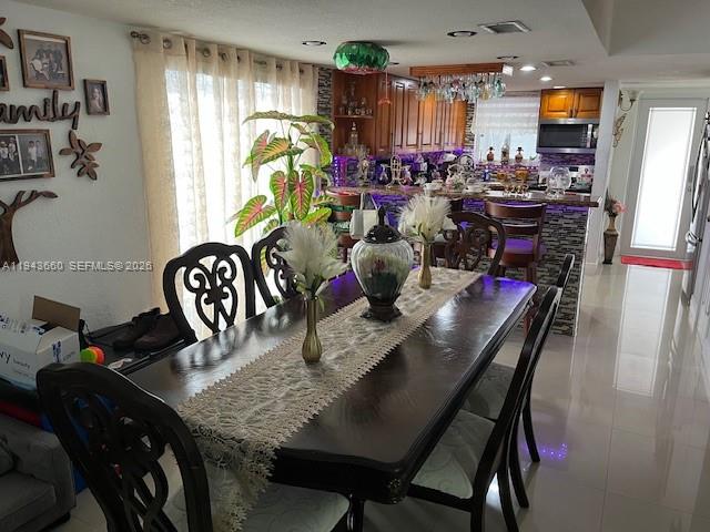 MANGO HILL CONDO NO 4 - Residential