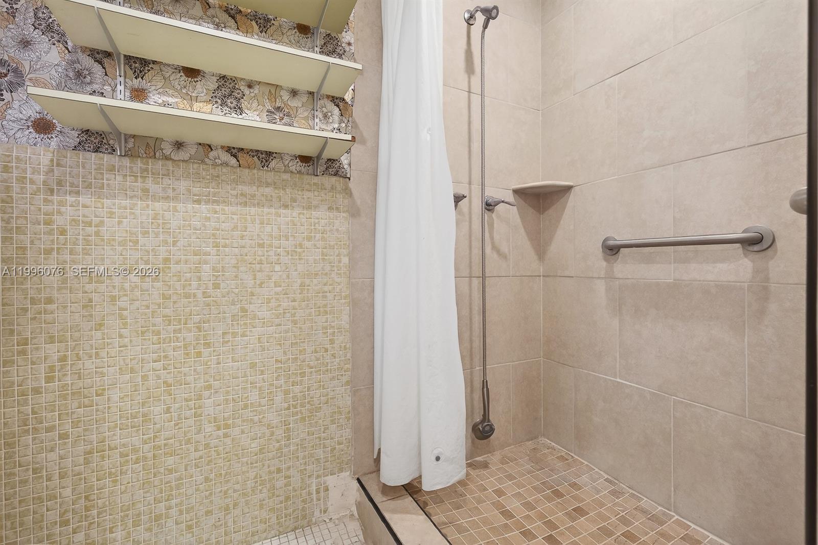 SHORE ACRES AMD PL - Residential