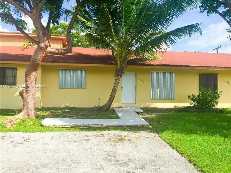 Rental Property at 13981 Sw 280th Ter, Homestead, Miami-Dade County, Florida - Bedrooms: 3 
Bathrooms: 2  - $2,500 MO.