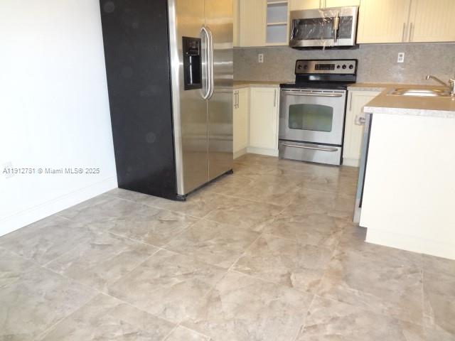 MONTEREY VILLAGE-TWO COND - Residential Lease