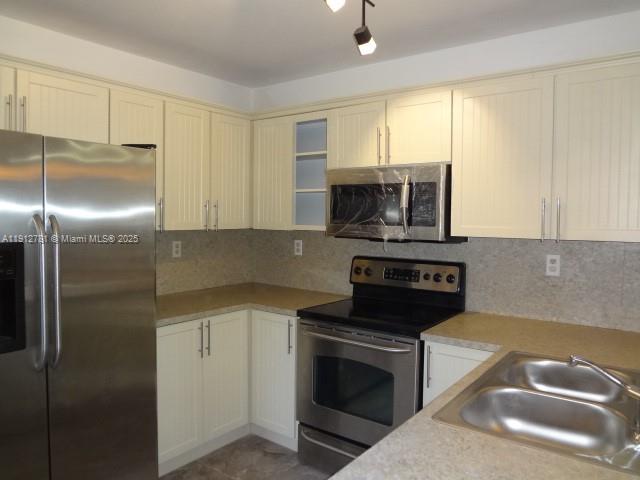 MONTEREY VILLAGE-TWO COND - Residential Lease