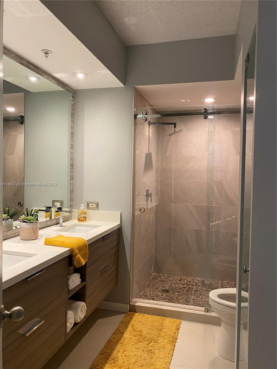 PORTO BELLAGIO CONDO - Residential Lease