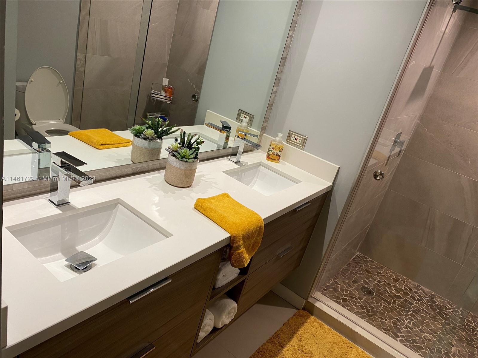 PORTO BELLAGIO CONDO - Residential Lease