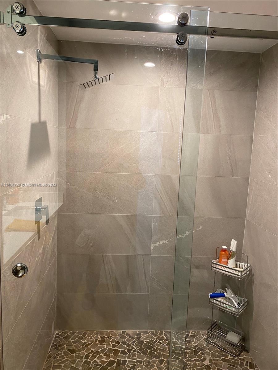 PORTO BELLAGIO CONDO - Residential Lease