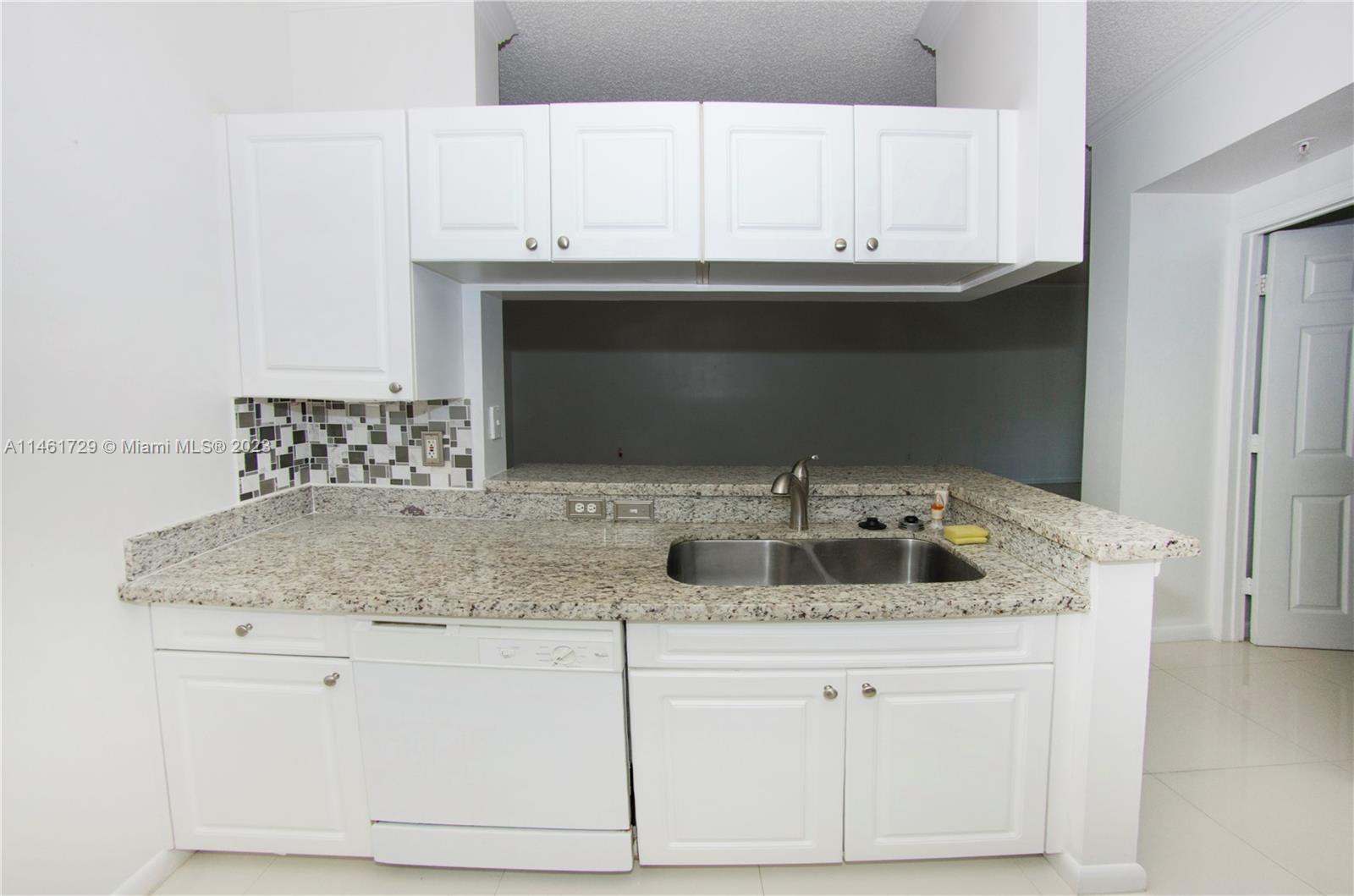 PORTO BELLAGIO CONDO - Residential Lease