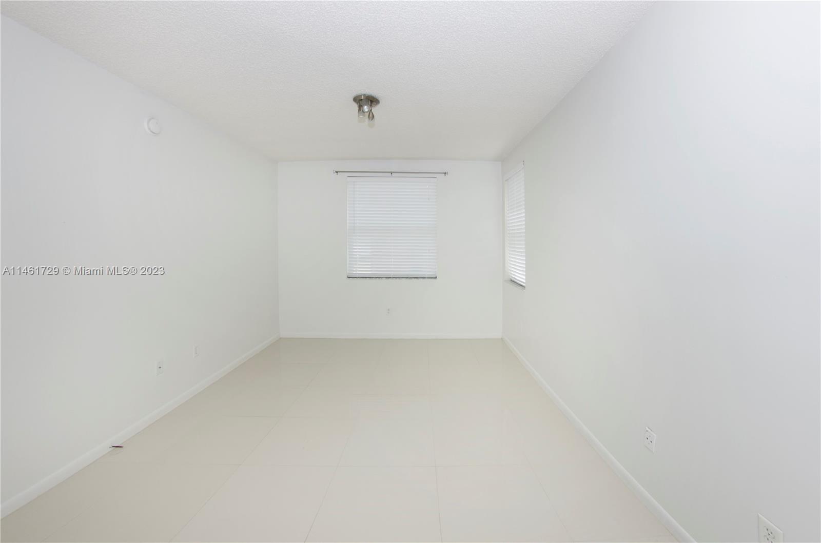 PORTO BELLAGIO CONDO - Residential Lease