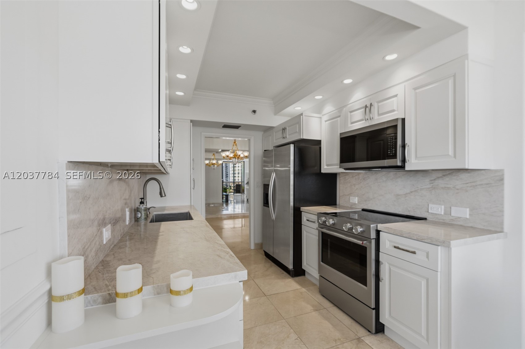 20191 E Country Club Dr 803