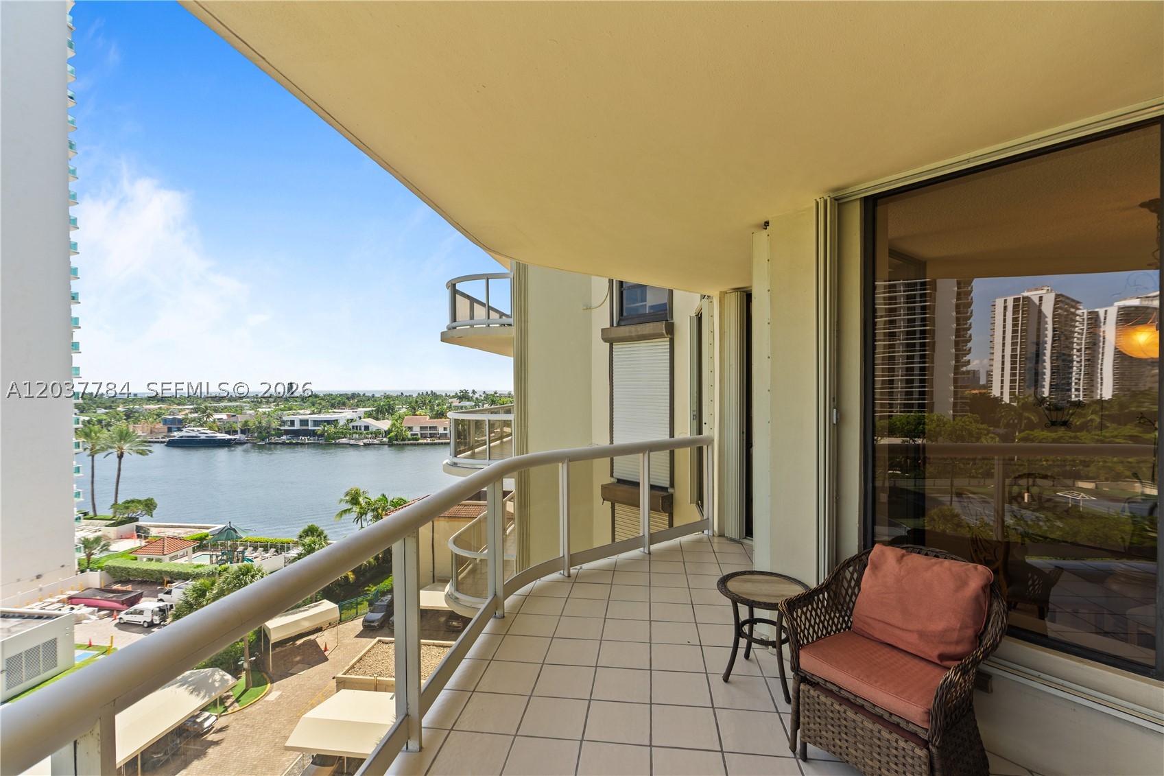 20191 E Country Club Dr 803