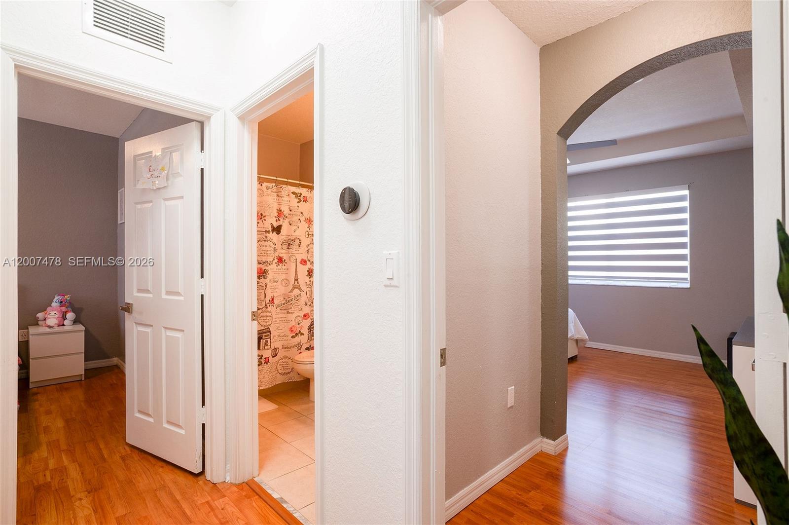 CENTURY BREEZE - Residential